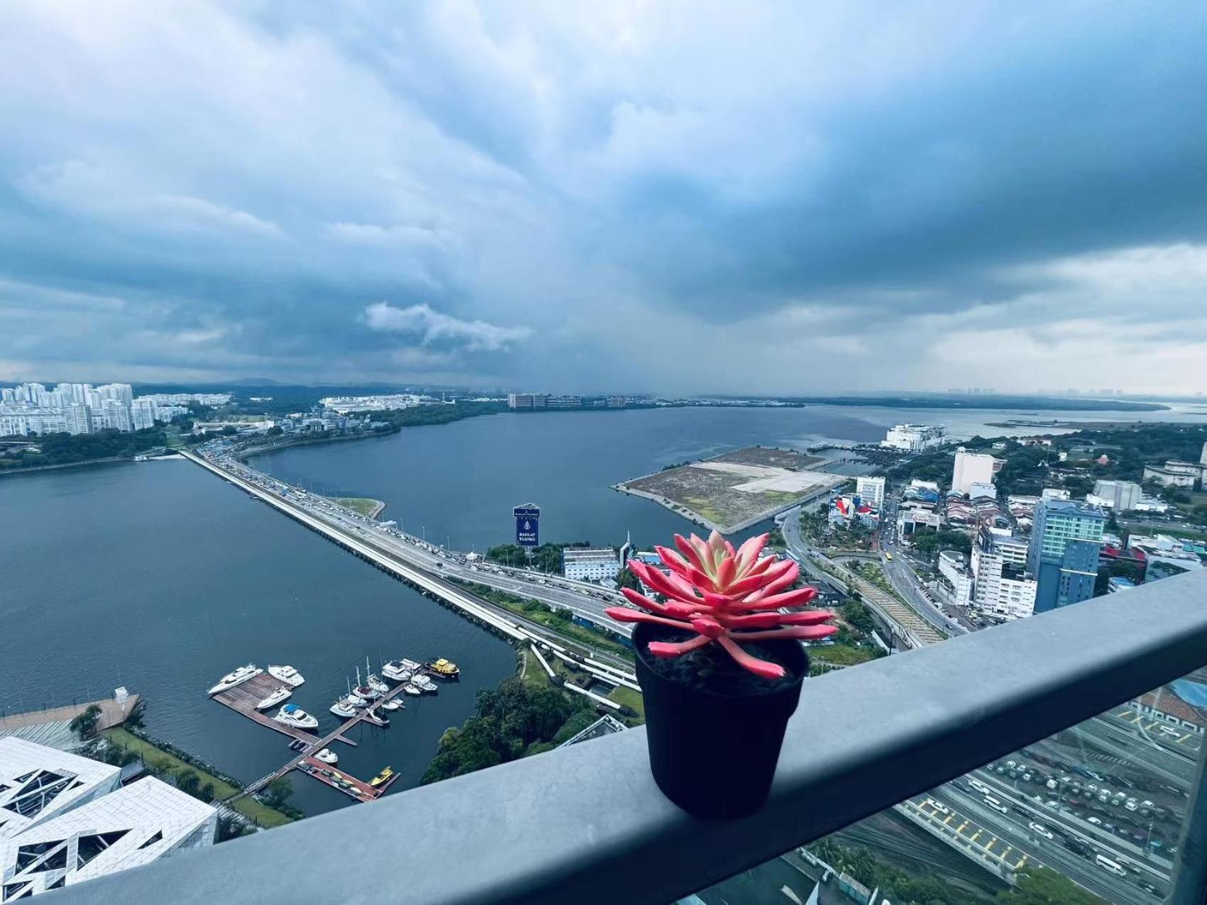 R&F Princess Cove At Anju Johor Bahru Exterior photo